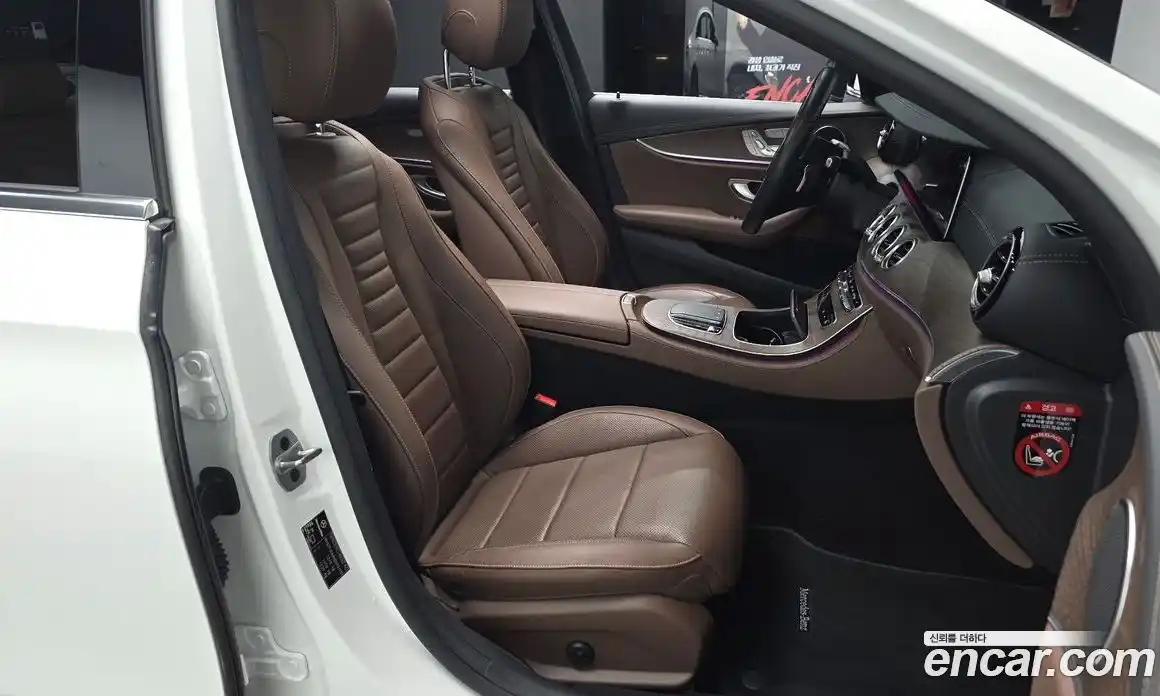 Mercedes-Benz E-Class 2022 2.0 Автомат в Москве № 822037, фото 9