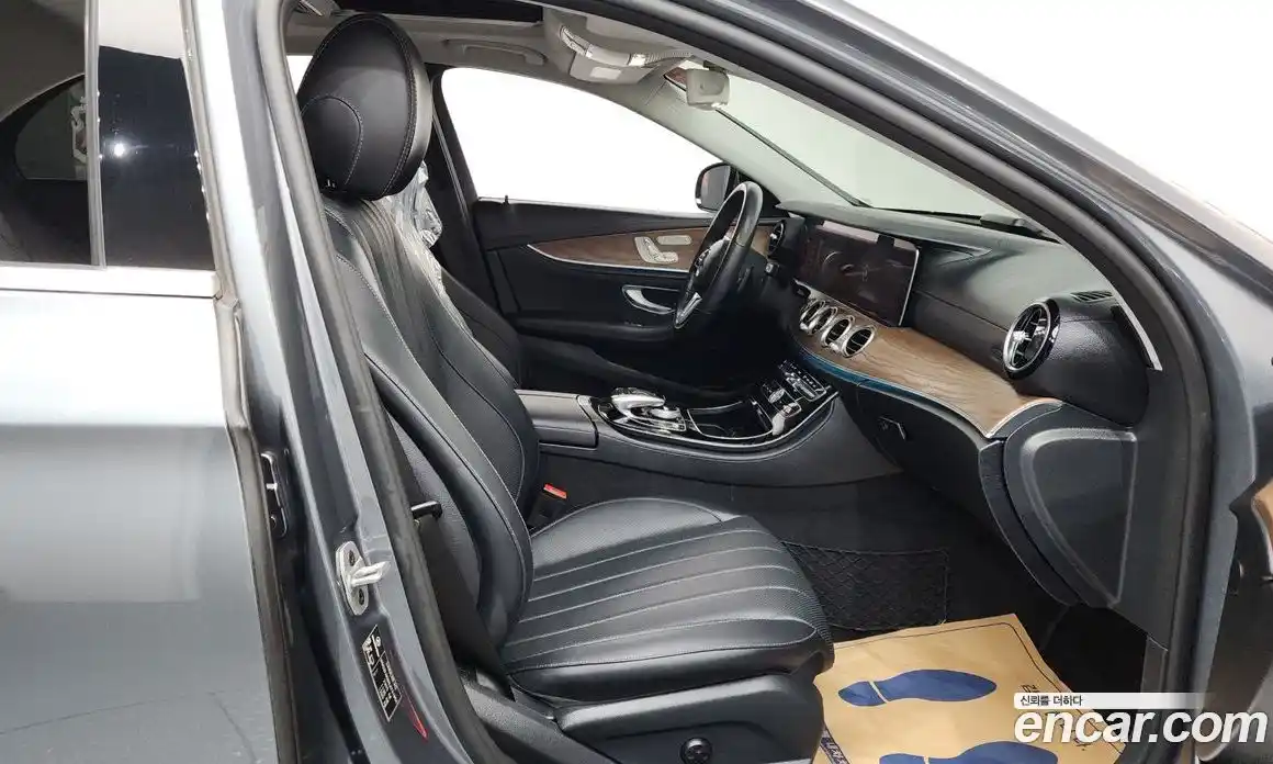 Mercedes-Benz E-Class 2020 2.0 Автомат в Москве № 822205, фото 11