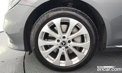 Mercedes-Benz E-Class 2020 2.0 Автомат в Москве № 822205, миниатюра 5