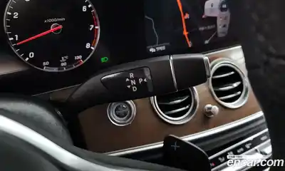 Mercedes-Benz E-Class 2020 2.0 Автомат в Москве № 822205, миниатюра 9