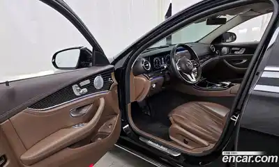 Mercedes-Benz E-Class 2020 3.0 Автомат в Москве № 822816, миниатюра 10