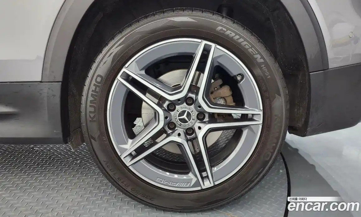 Mercedes-Benz GLB-Class 2020 2.0 Автомат в Москве № 822972, фото 5