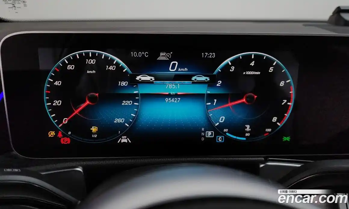 Mercedes-Benz GLB-Class 2020 2.0 Автомат в Москве № 822972, фото 8