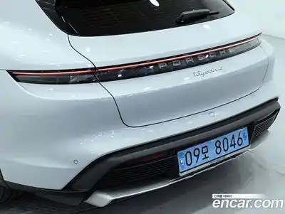 Porsche Taycan 2023 0.1 Автомат в Москве № 824209, миниатюра 12