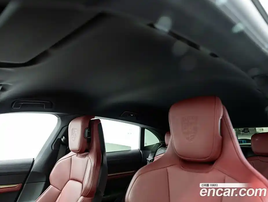 Porsche Taycan 2023 0.1 Автомат в Москве № 824209, фото 13