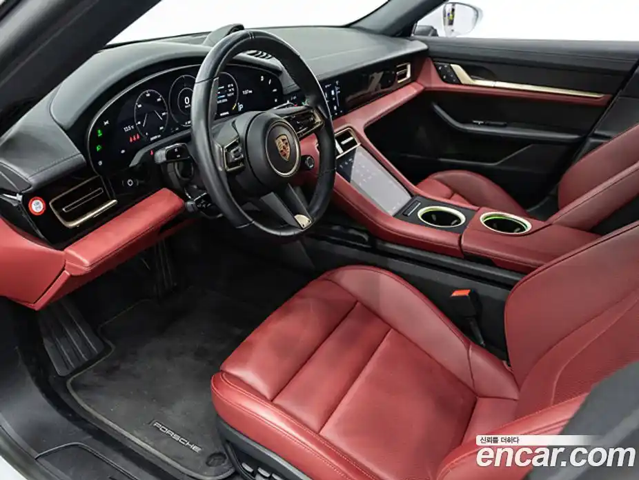 Porsche Taycan 2023 0.1 Автомат в Москве № 824209, фото 20