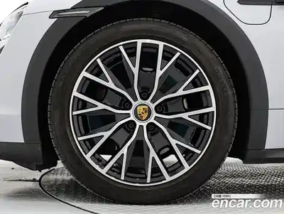 Porsche Taycan 2023 0.1 Автомат в Москве № 824209, миниатюра 5