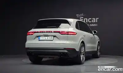 Porsche Cayenne 2023 3.0 Автомат в Москве № 824244, миниатюра 4