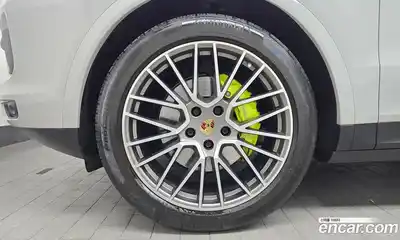 Porsche Cayenne 2023 3.0 Автомат в Москве № 824244, миниатюра 5