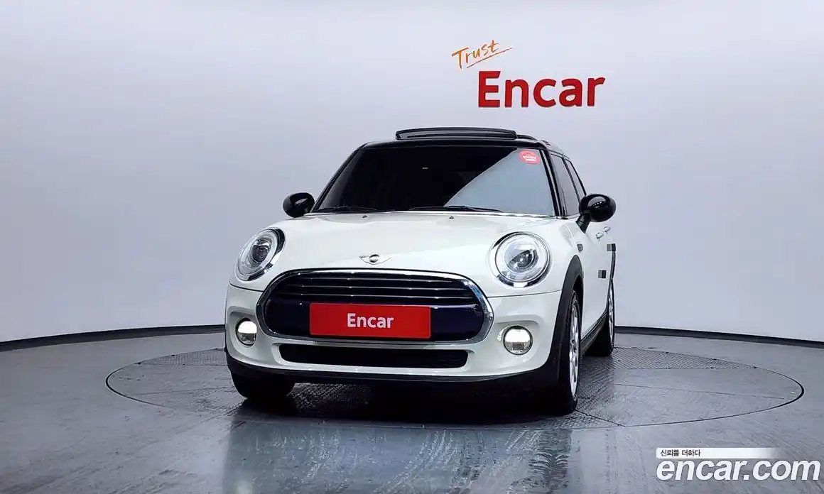 Mini Cooper 2017 1.5 Автомат в Москве № 825273, фото 3