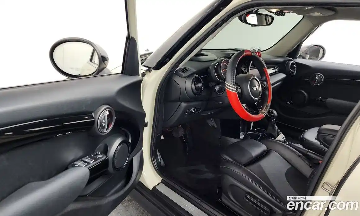 Mini Cooper 2017 1.5 Автомат в Москве № 825273, фото 10