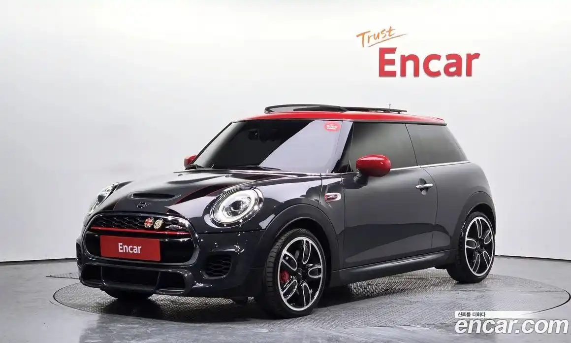 Mini Cooper 2020 2.0 Автомат в Москве № 825317, фото 1