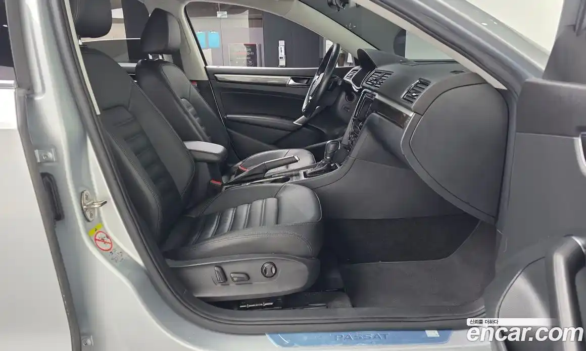 Volkswagen Passat 2018 2.0 Автомат в Москве № 826141, фото 11