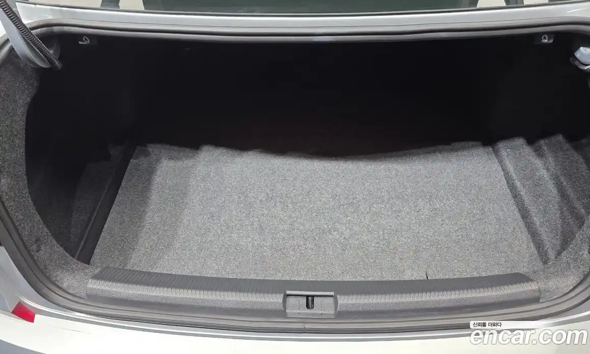 Volkswagen Passat 2018 2.0 Автомат в Москве № 826141, фото 20