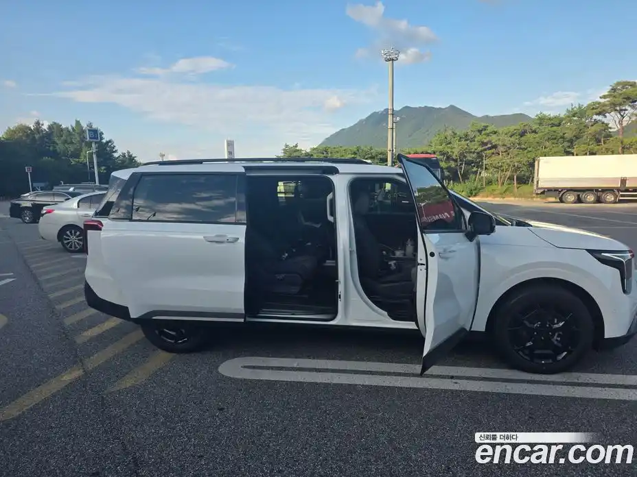 Kia Canival 2025 1.6 Автомат в Москве № 102190, фото 14