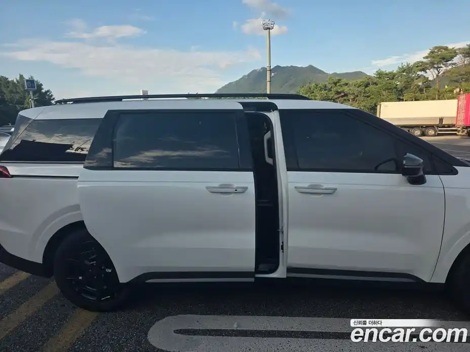 Kia Canival 2025 1.6 Автомат в Москве № 102190, фото 18