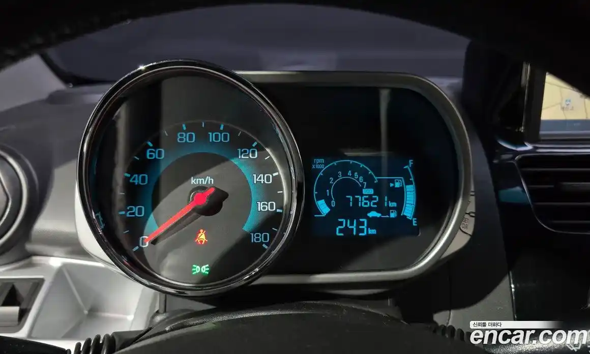 Chevrolet Spark 2014 1.0 гидро в Москве, фото 8