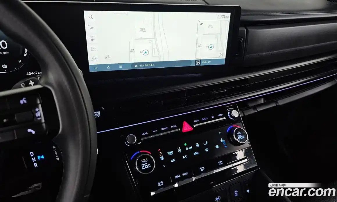 Hyundai Santa Fe 2023 1.6 Автомат в Москве № 113039, фото 17