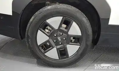 Hyundai Santa Fe 2023 1.6 Автомат в Москве № 113039, миниатюра 5