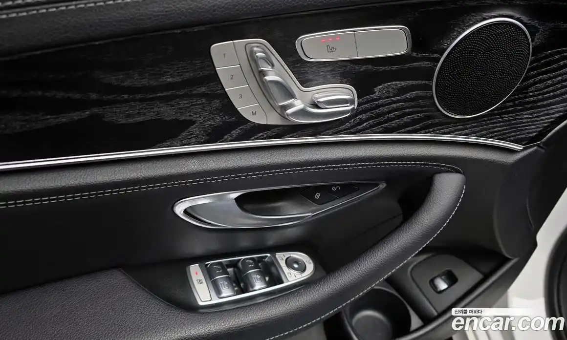 Mercedes-Benz E-Class 2021 1.9 Автомат в Москве № 161130, фото 14