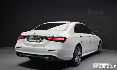 Mercedes-Benz E-Class 2021 1.9 Автомат в Москве № 161130, миниатюра 2