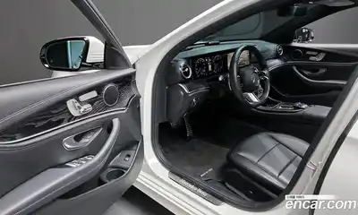 Mercedes-Benz E-Class 2021 1.9 Автомат в Москве № 161130, миниатюра 10