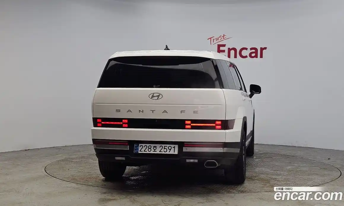 Hyundai Santa Fe 2024 2.5 Автомат в Москве № 796798, фото 4