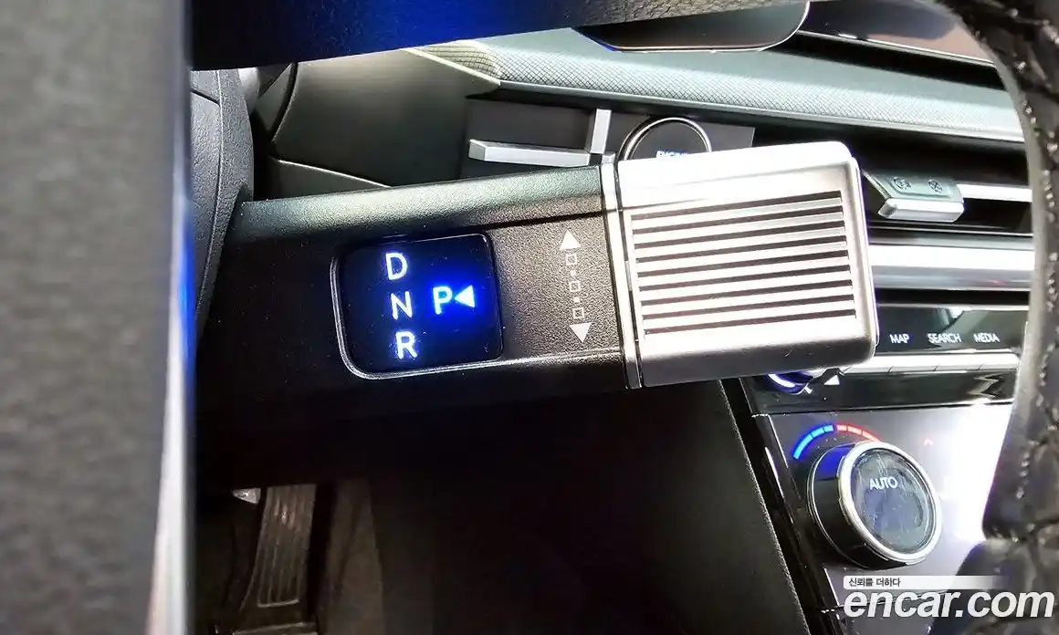 Hyundai Santa Fe 2024 2.5 Автомат в Москве № 796798, фото 9