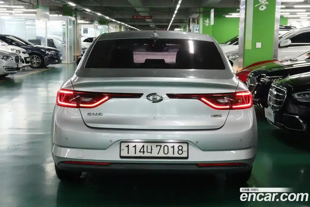 Renault SM6 2017 2.0 Автомат в Москве № 797201, фото 3