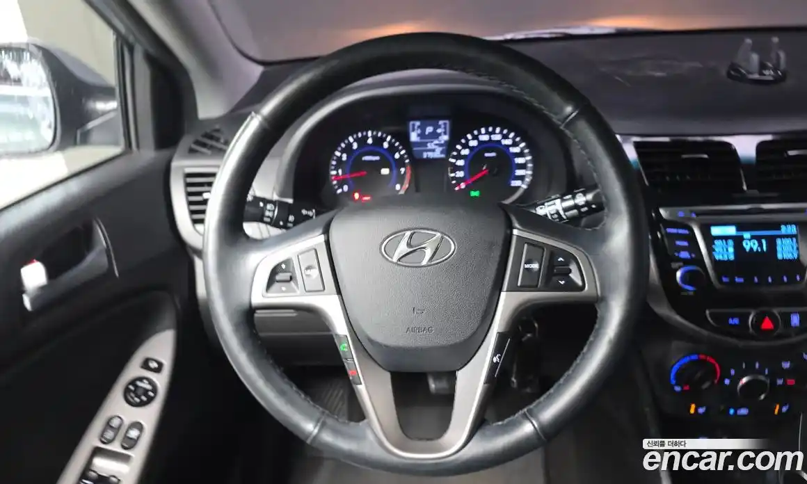 Hyundai Accent 2019 1.4 гидро в Москве № 797230, фото 14
