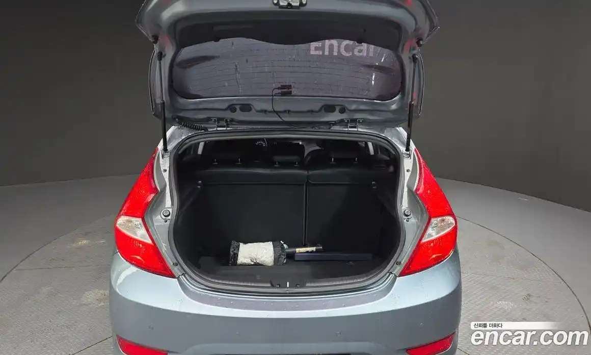 Hyundai Accent 2019 1.4 гидро в Москве № 797230, фото 20
