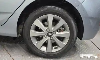 Hyundai Accent 2019 1.4 гидро в Москве № 797230, миниатюра 5