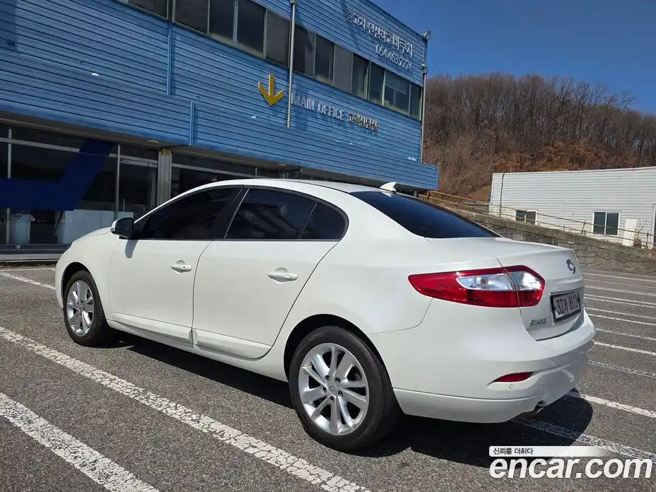 Renault SM3 2013 1.6 Автомат в Москве № 797873, фото 3