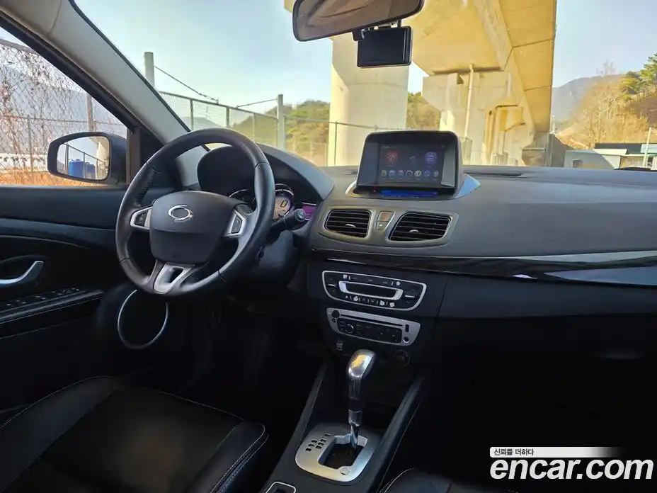 Renault SM3 2013 1.6 Автомат в Москве № 797873, фото 8