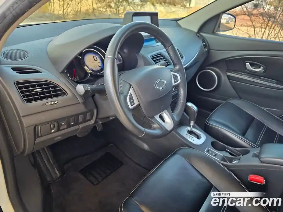 Renault SM3 2013 1.6 Автомат в Москве № 797873, фото 9