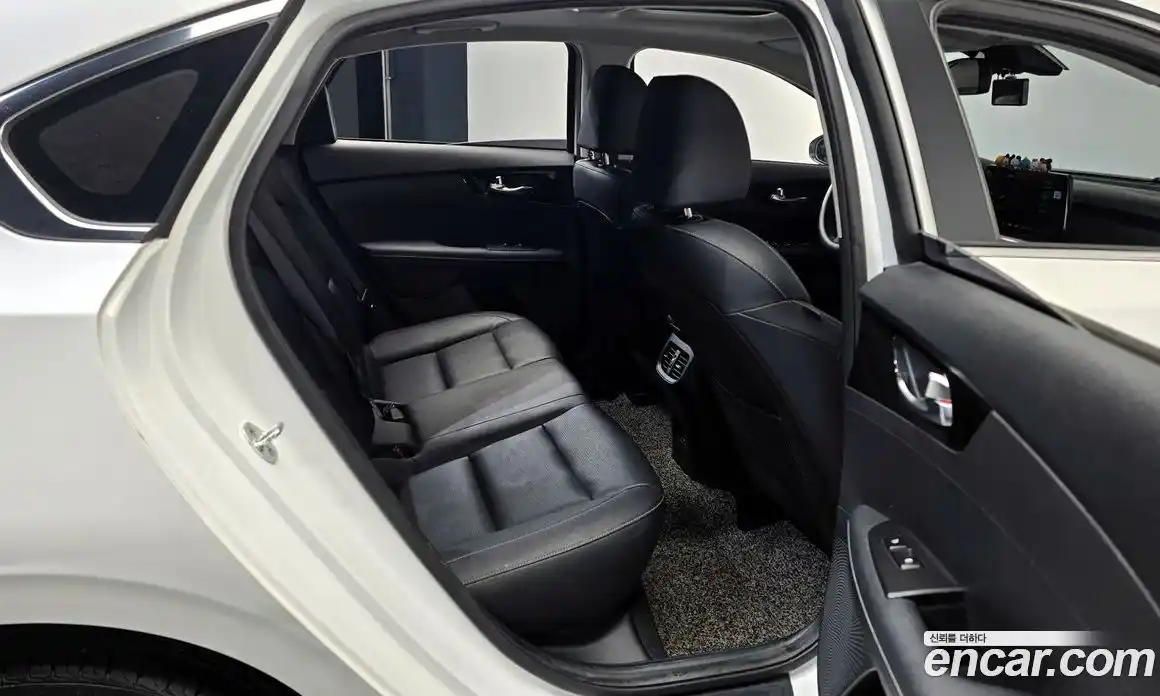 Kia K3 2021 1.6 Автомат в Москве № 797916, фото 12