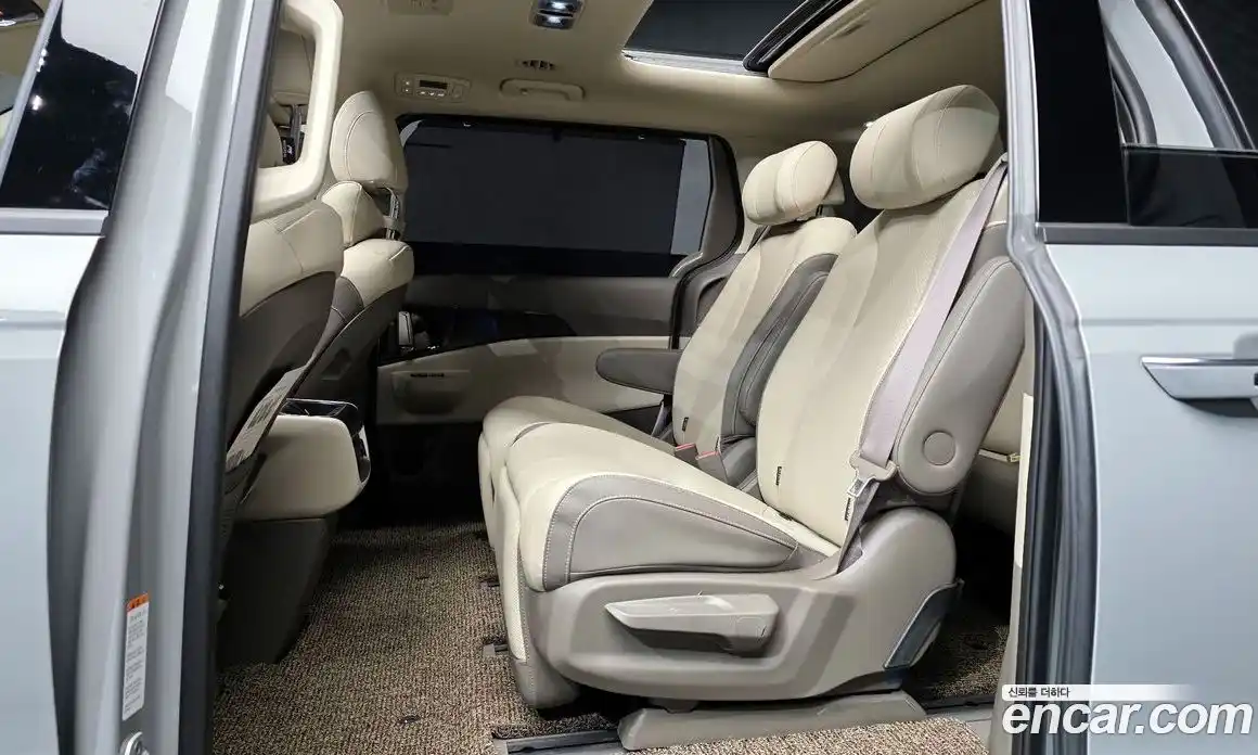 Kia Canival 2024 2.2 Автомат в Москве № 797923, фото 12