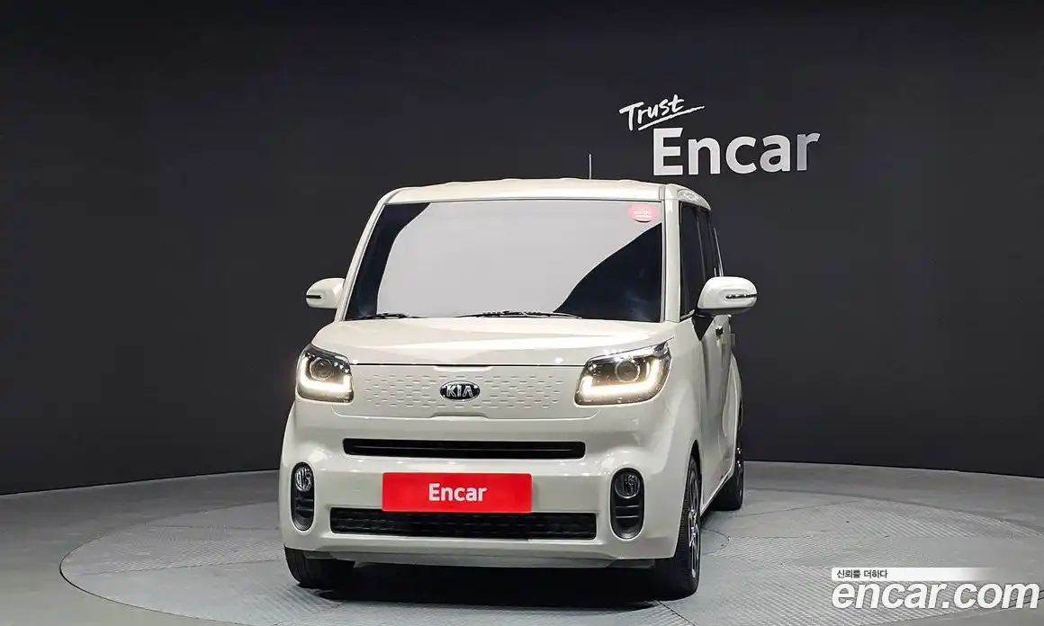 Kia Ray 2018 1.0 Автомат в Москве № 798131, фото 3