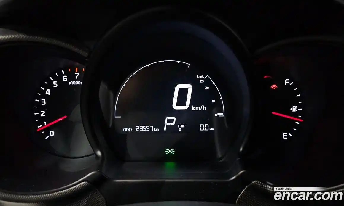 Kia Ray 2018 1.0 Автомат в Москве № 798131, фото 8