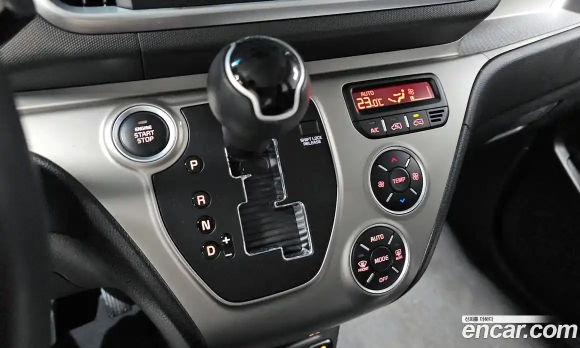 Kia Ray 2018 1.0 Автомат в Москве № 798131, фото 9