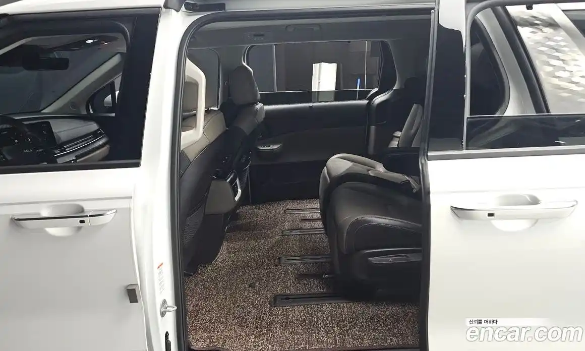 Kia Canival 2024 2.2 Автомат в Москве № 798176, фото 12