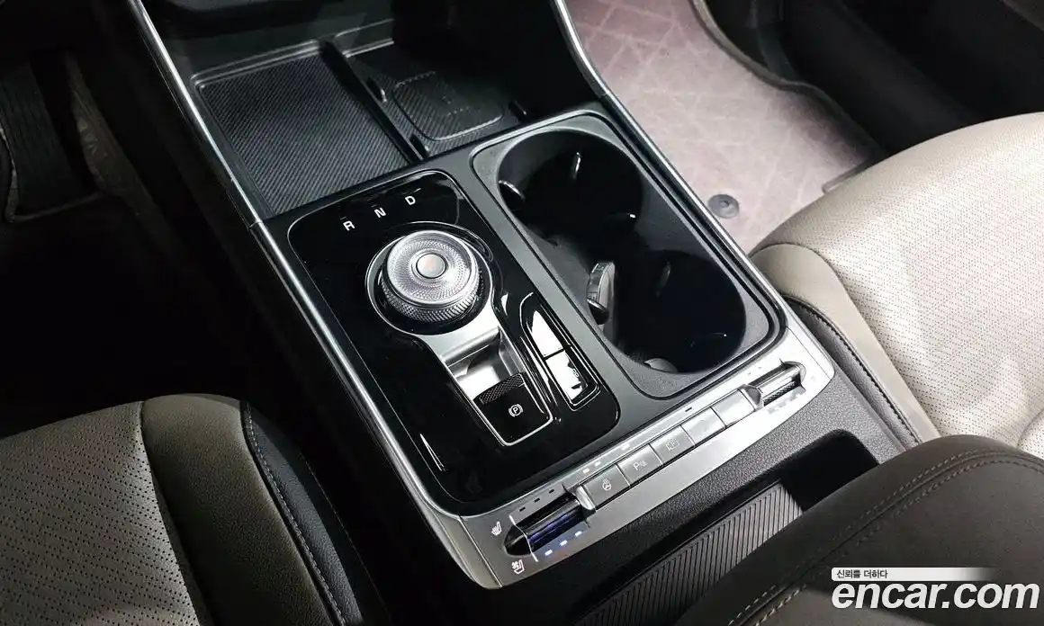 Kia Canival 2024 2.2 Автомат в Москве № 798176, фото 9