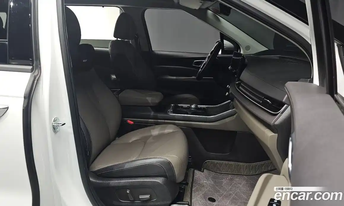 Kia Canival 2024 2.2 Автомат в Москве № 798176, фото 10