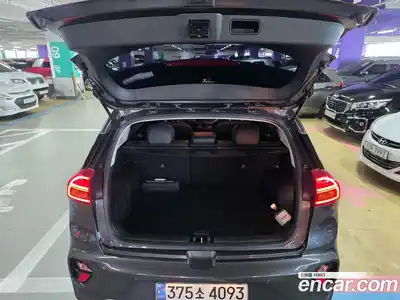 Kia Niro 2021 1.6 Автомат в Москве № 798344, миниатюра 5