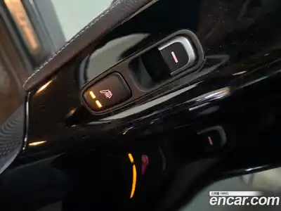 Kia Niro 2021 1.6 Автомат в Москве № 798344, миниатюра 8