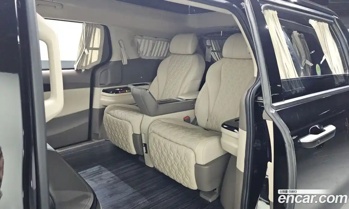 Kia Canival 2022 3.5 Автомат в Москве № 798405, фото 11