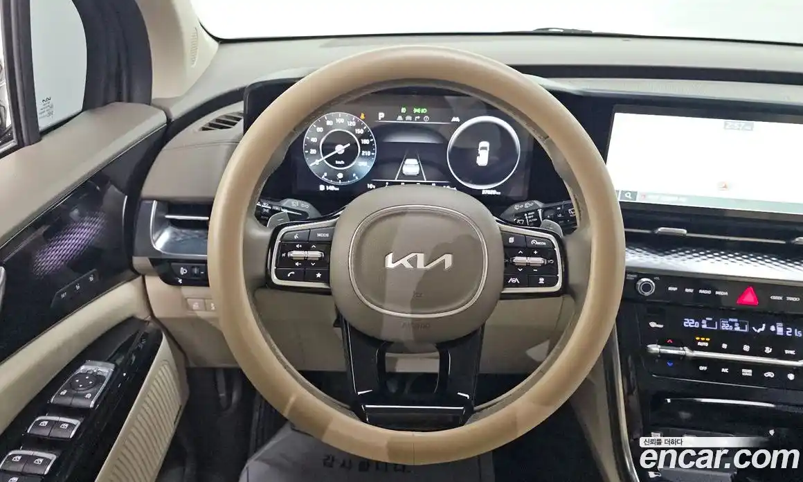 Kia Canival 2022 3.5 Автомат в Москве № 798405, фото 14