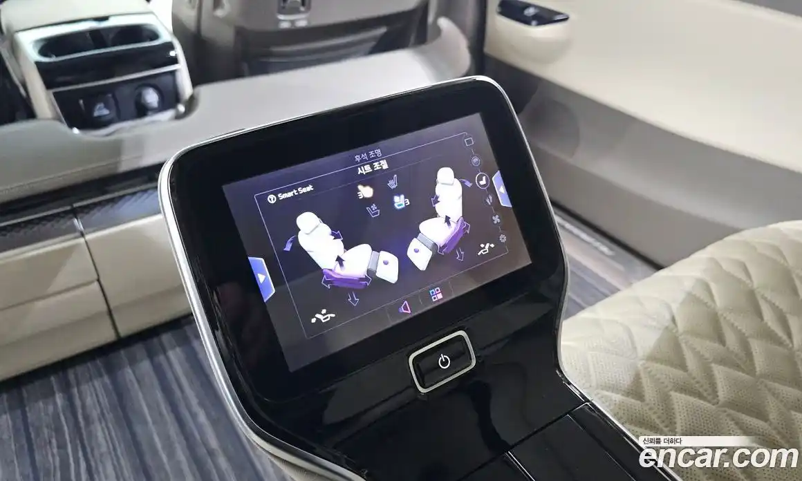 Kia Canival 2022 3.5 Автомат в Москве № 798405, фото 18