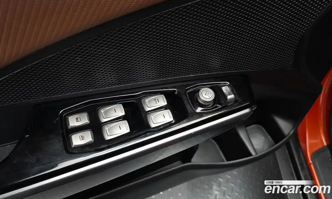 SsangYong TIBOLI 2018 1.6 Автомат в Москве № 799111, фото 17