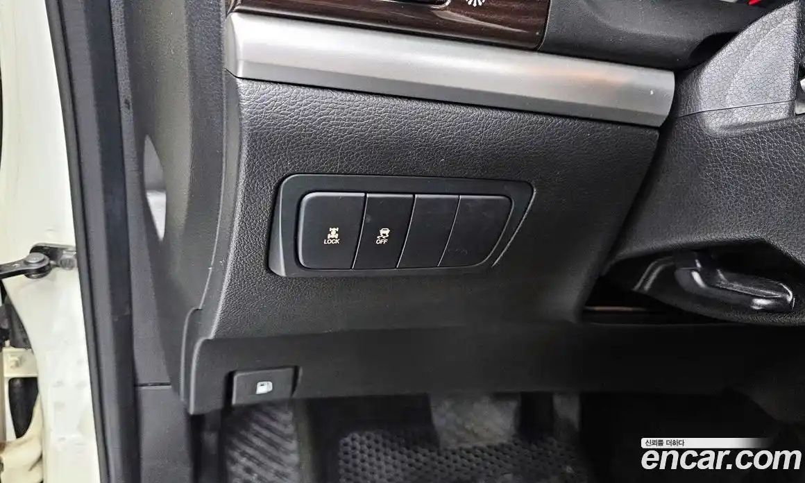 SsangYong Korando 2012 2.0 гидро в Москве № 799280, фото 14